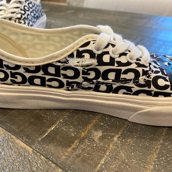 CDG Authentic Vans - Picture 3 of 8